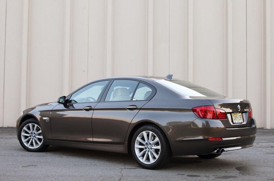  BMW 528i xDrive 2012 года  (фото 2 из 41)